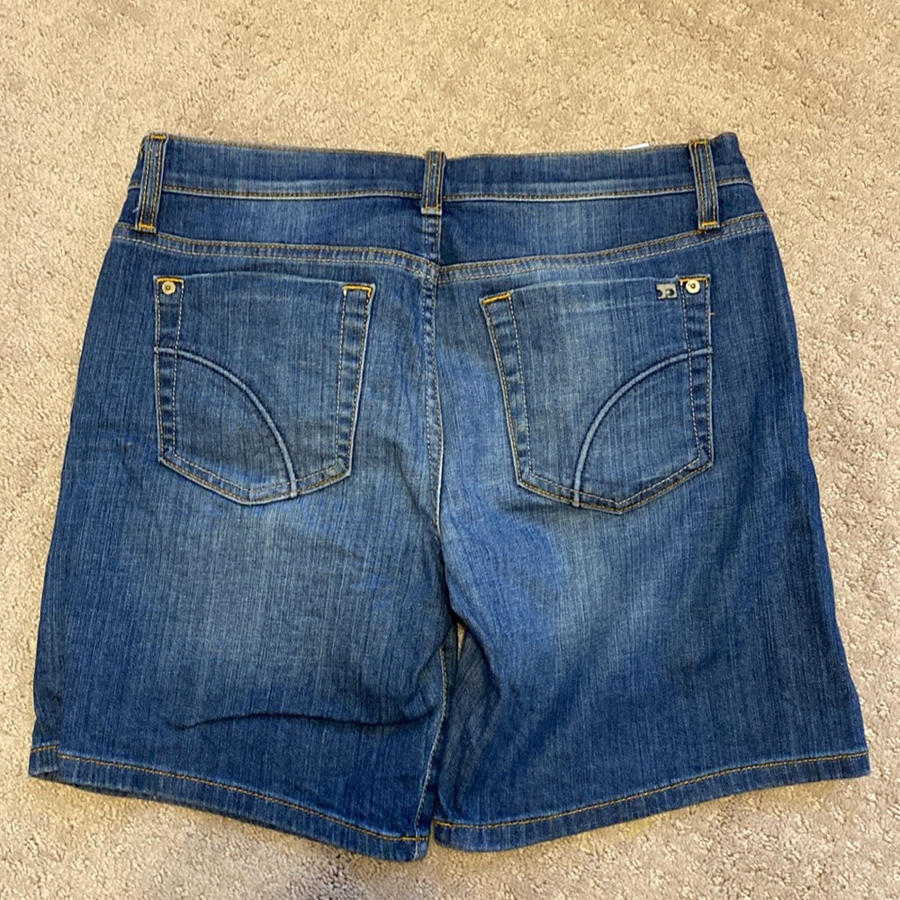 EUC Joe’s Jeans Denim Shorts - Picture 2 of 4